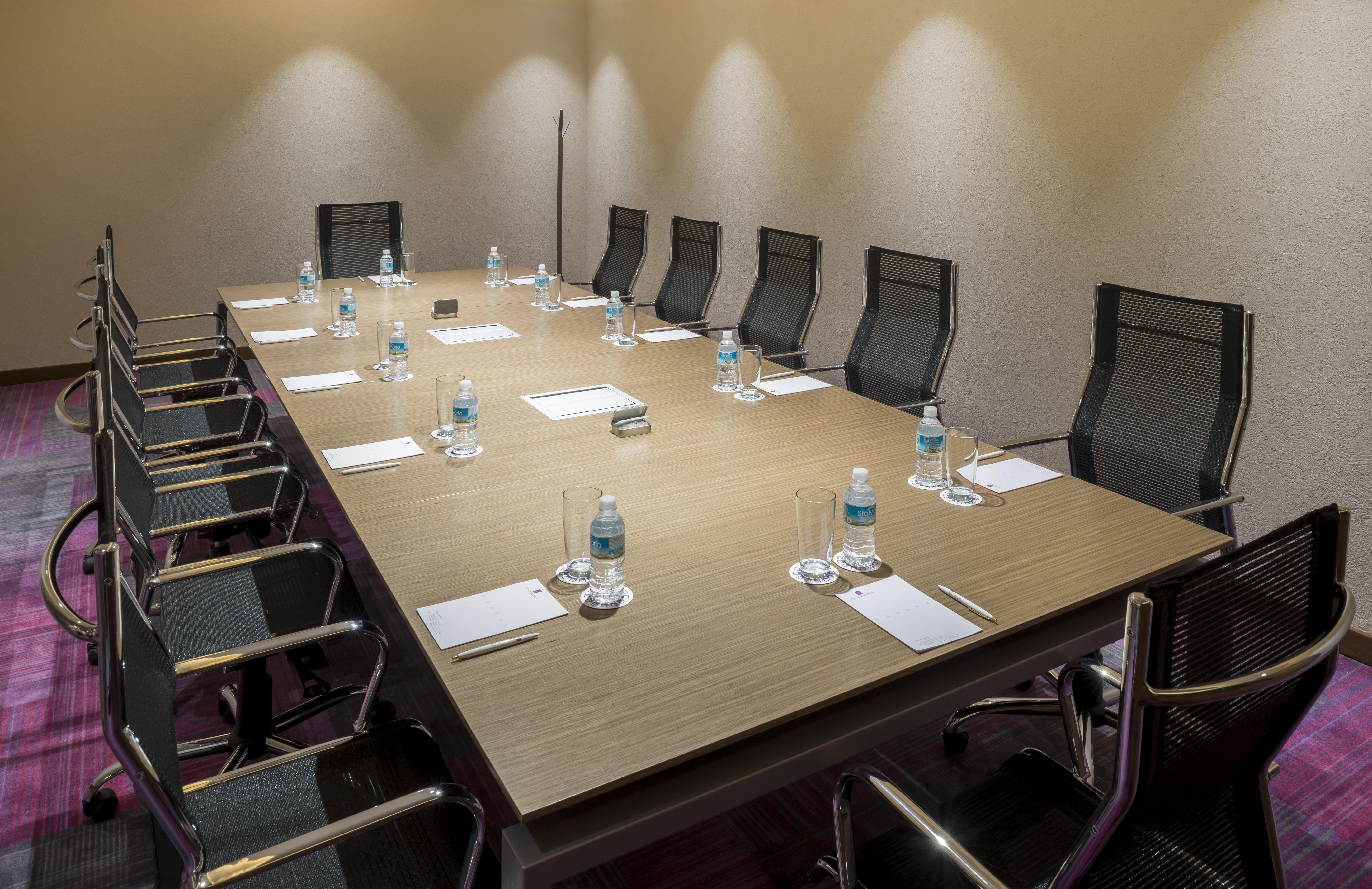 Camino Real Pedregal Mexico 호텔 외부 사진 A boardroom table